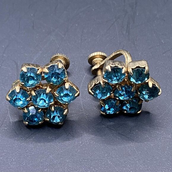 Vintage Rhinestone Blue Flower Cluster Earrings Gold Tone Screw Back Costume - Picture 1 of 3